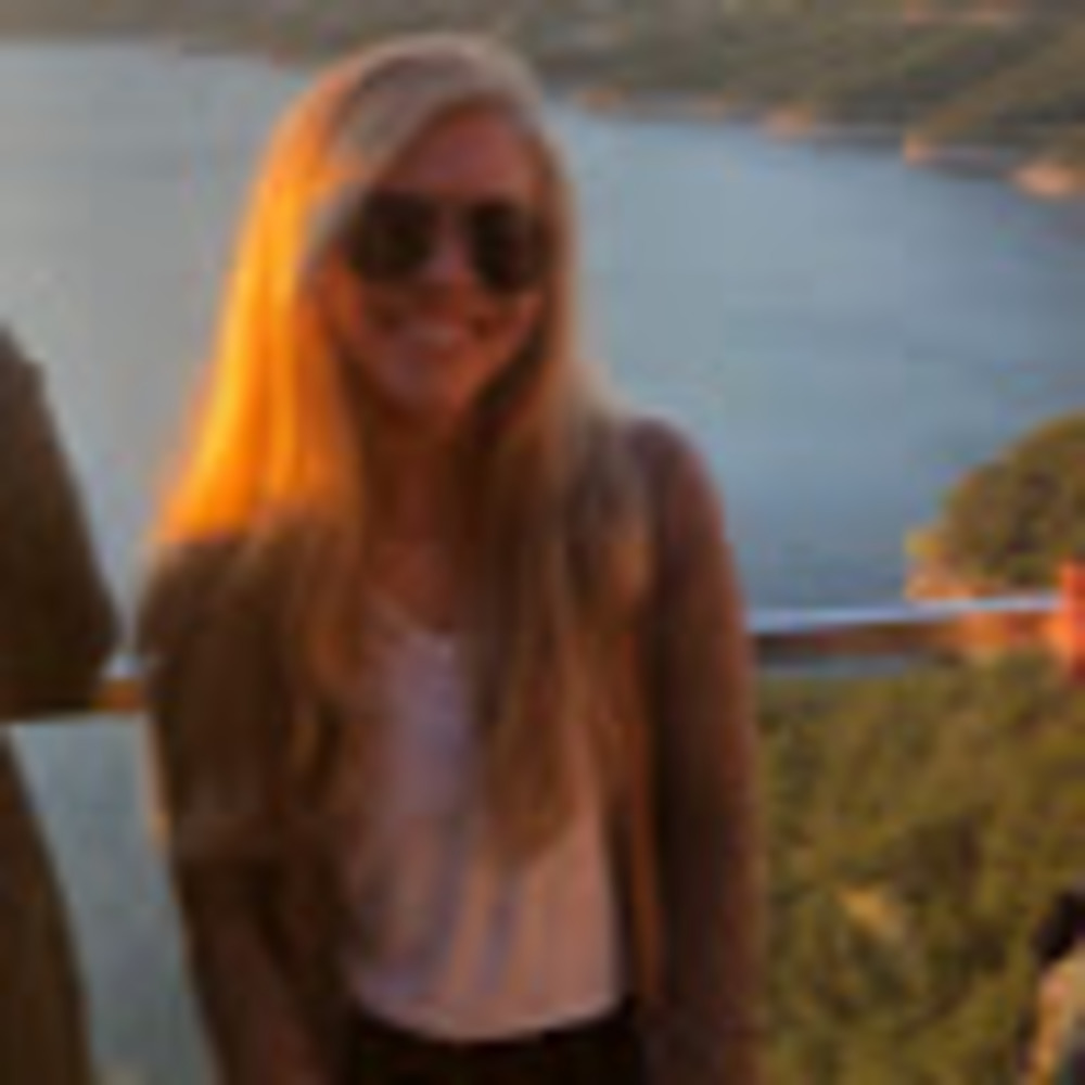 Meet your Posher, Emily